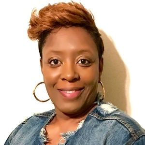 Meet your Posher, Pam